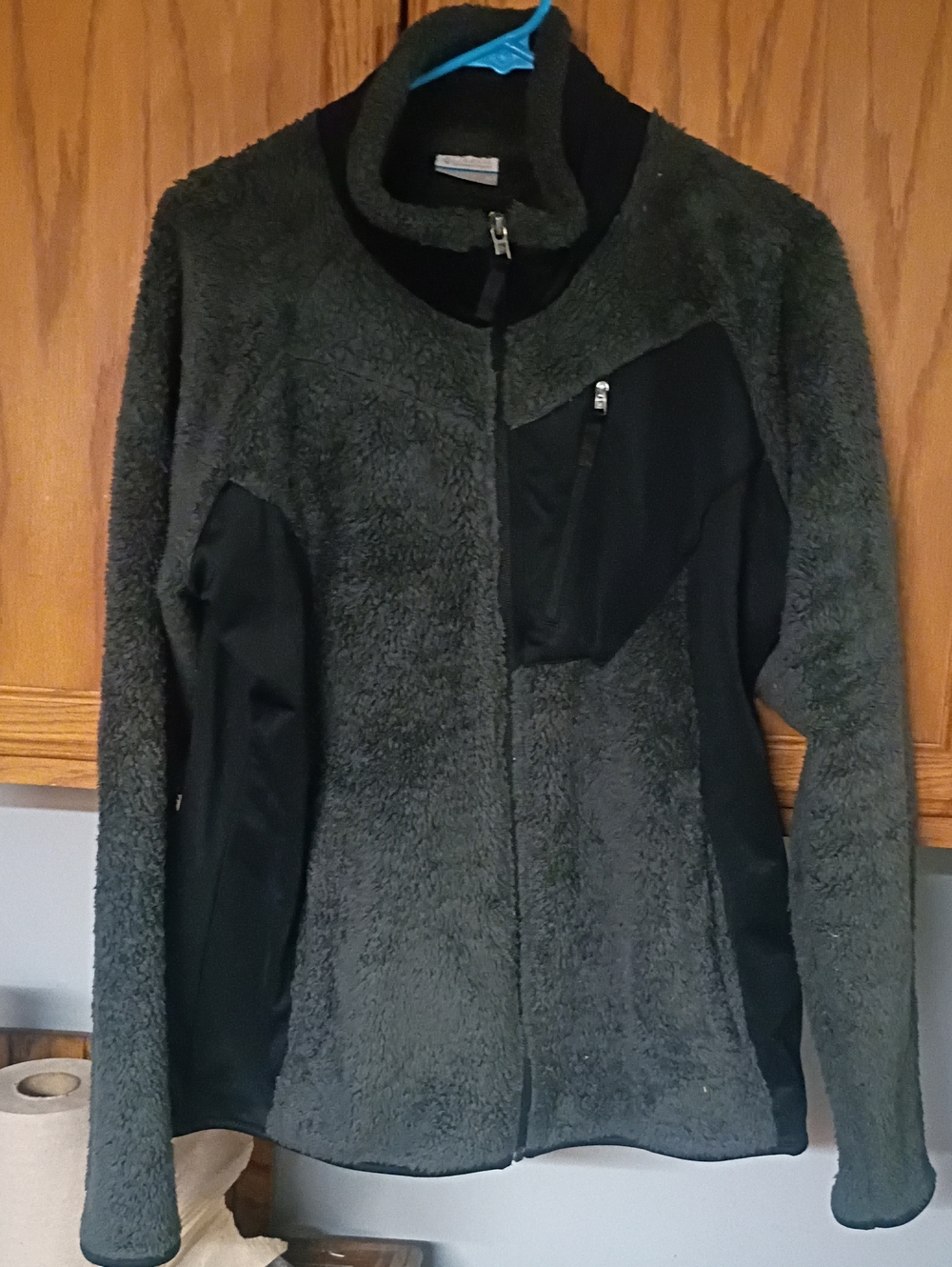 Columbia XL Women’s Dark Gray Sherpa Fleece Jacket with Zip Pocket